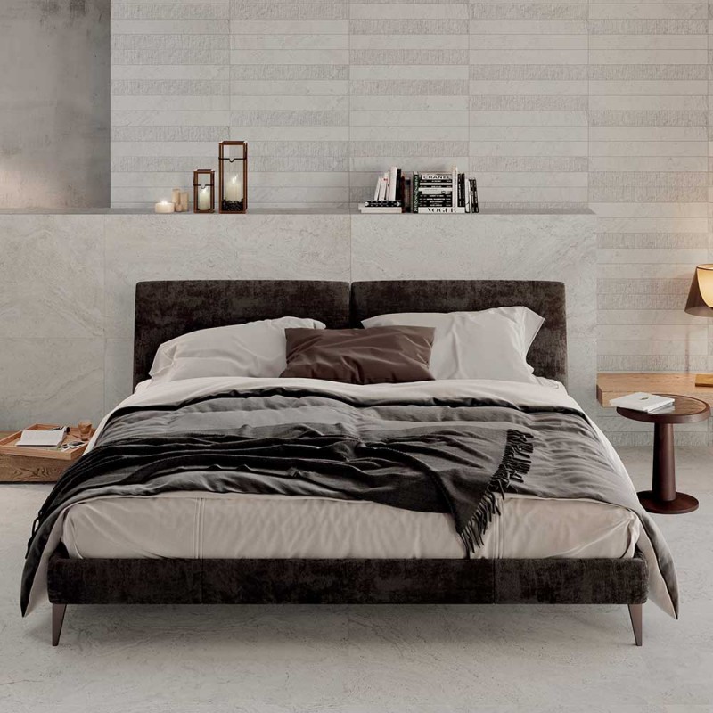 Carrelage travertin gris clair en chevron 7,5x60 – Minimal Chevron Silver