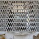 Zoom sur ces claustras Montgri émaillés blanc de ceramica Ferres