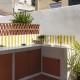 Alternance de carreaux Bejmat Blanc et jaune pour cette crédence de cuisine extérieure