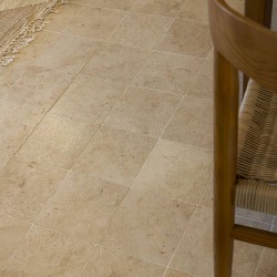 Carrelage effet travertin...