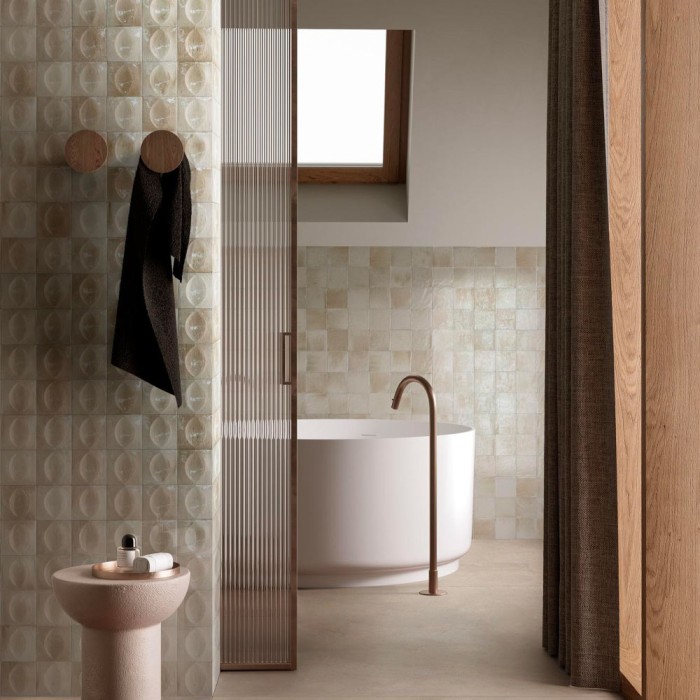 3,4m2 Gleeze beige brillant 10x10 cm