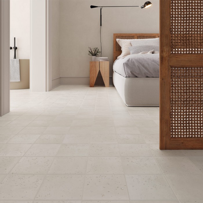 Carrelage effet terre cuite collection Stardust Pebbles - ivoire - photo d'ambiance sol chambre