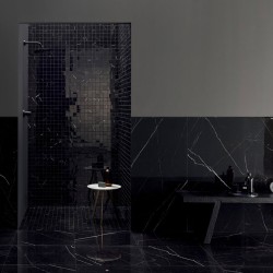 Carrelage effet marbre noir...
