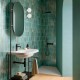 Carrelage effet zellige collection Gleeze turquoise - salle de bain