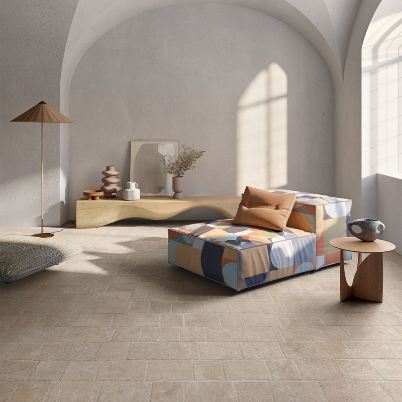 Carrelage effet pierre collection Mapierre ancienne Opus - blanc - photo d'ambiance salon