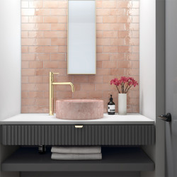 Carrelage effet zellige collection Manacor rose pâle - salle de bain