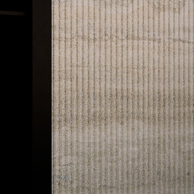 Carrelage mural effet pierre travertin Vein Cut Light Arco 60x120 cm avec relief vertical en grès cérame mat