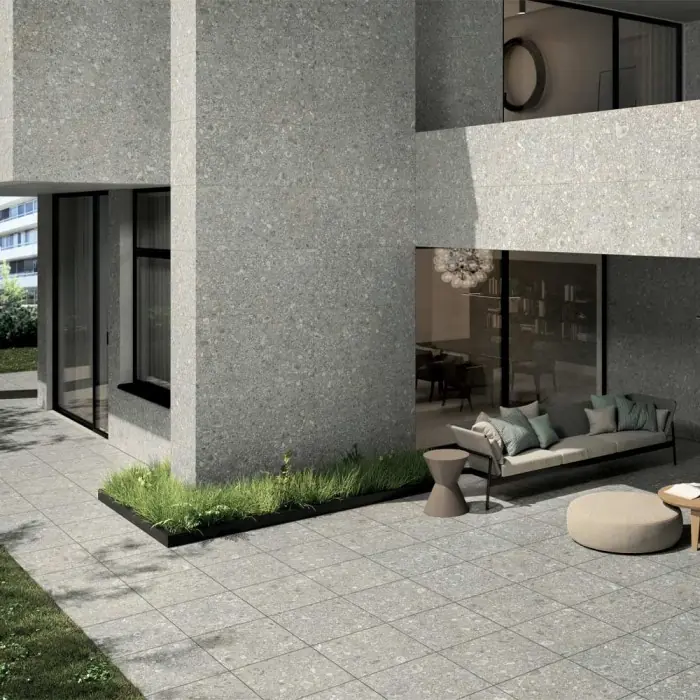 terrasse extérieure carrelage effet béton gris Lombarda Grigio