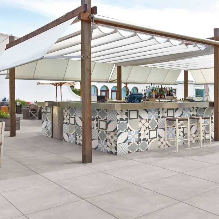 terrasse moderne carrelage béton grand format Be Square Concrete