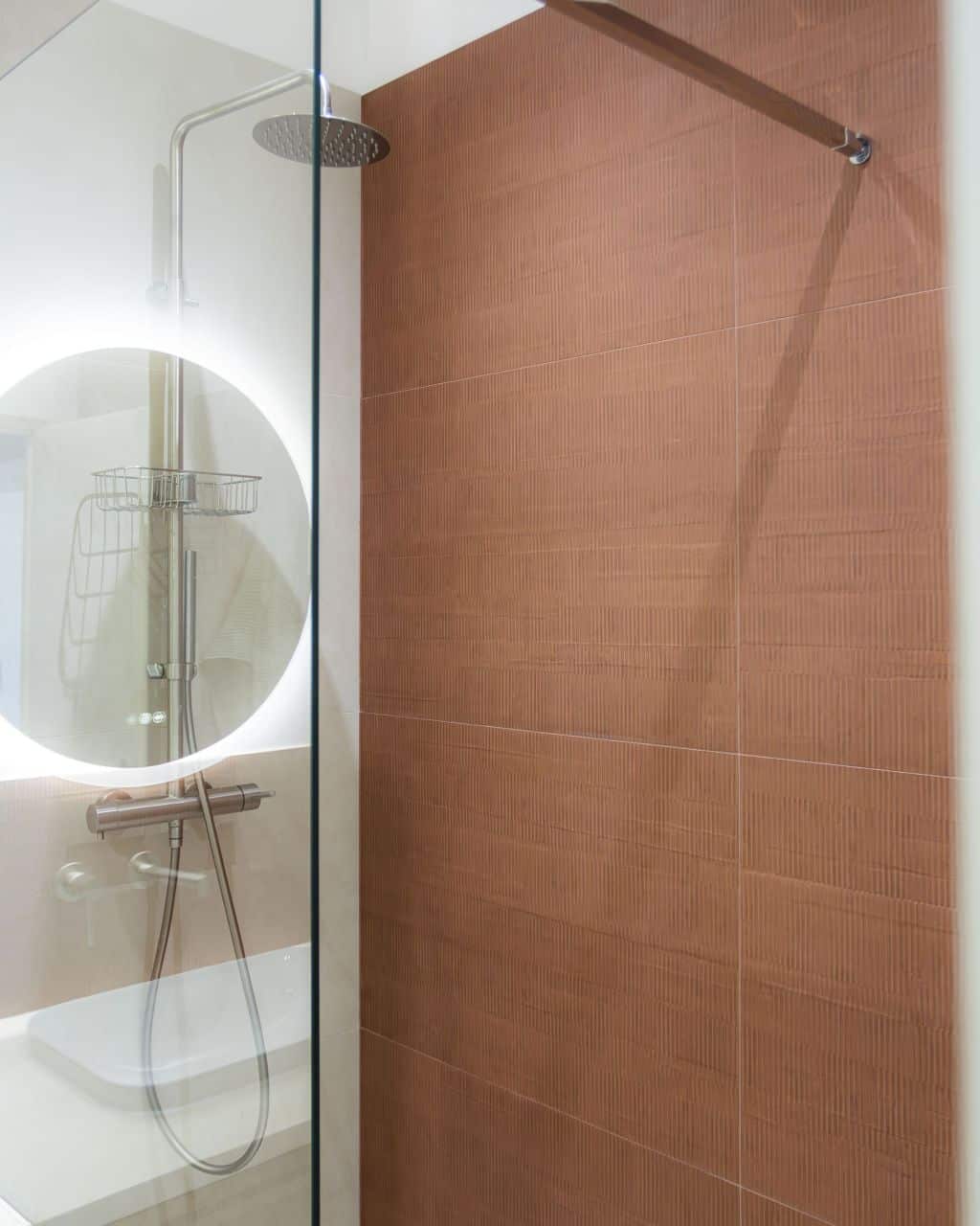 Salle de bain carrelage Pigmento Cardboard Amaranto format 60x120 cm