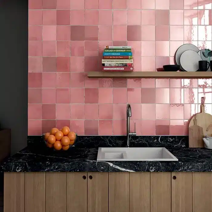 Carrelage effet zellige rose poudré
